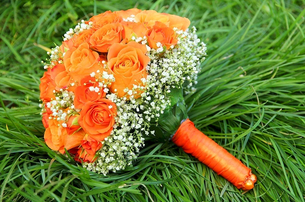 Букет невесты гипсофилы оранжевые