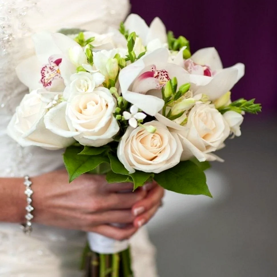 Букет невесты из орхидей и роз
