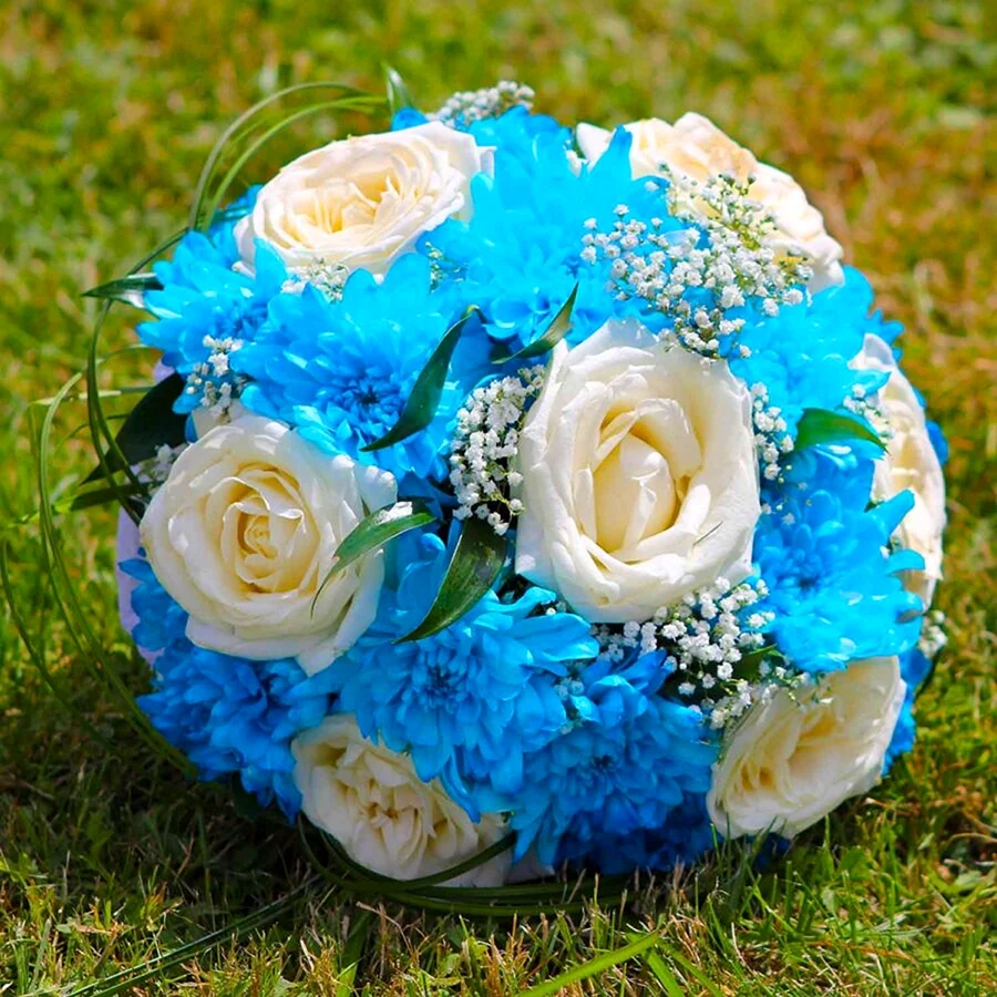 Букет невесты с синими хризантемами