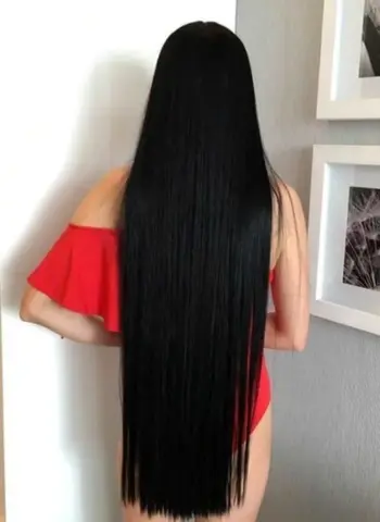Длинные прямые черные волосы