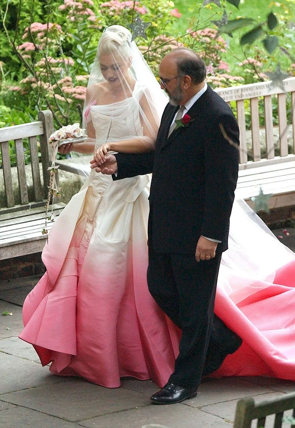 Гвен Стефани свадебное платье