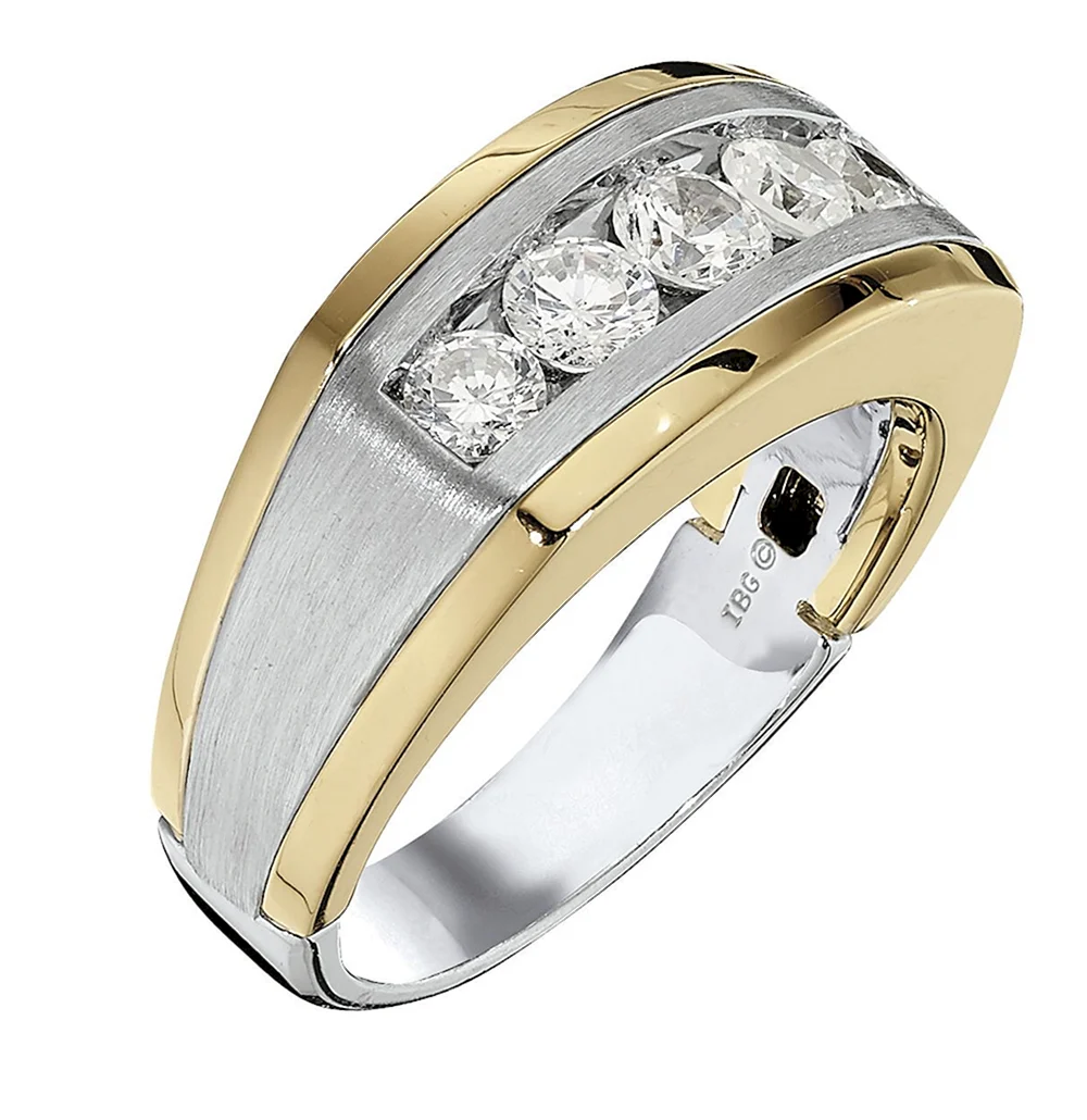 Кольцо Диамант из золота с бриллиантом мужское