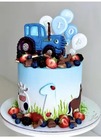 Муссовый торт синий трактор