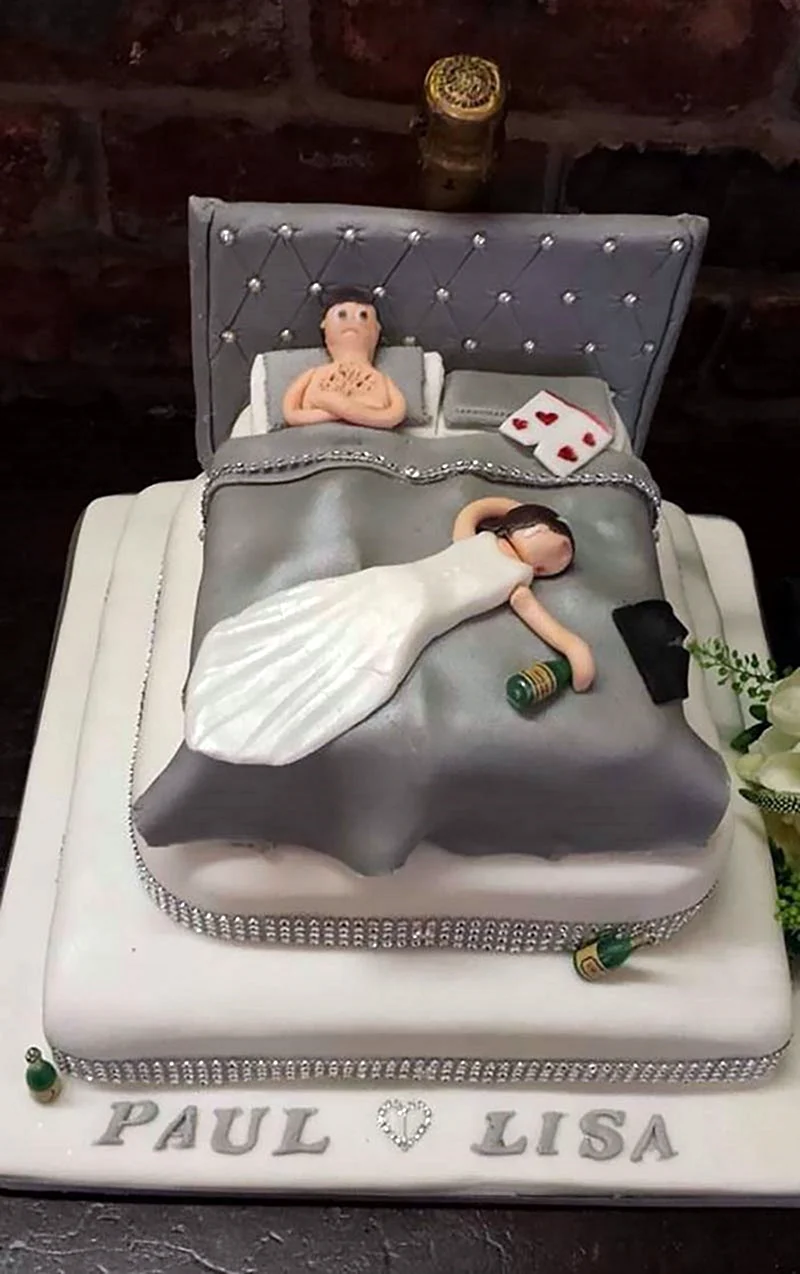 Необычный свадебный торт