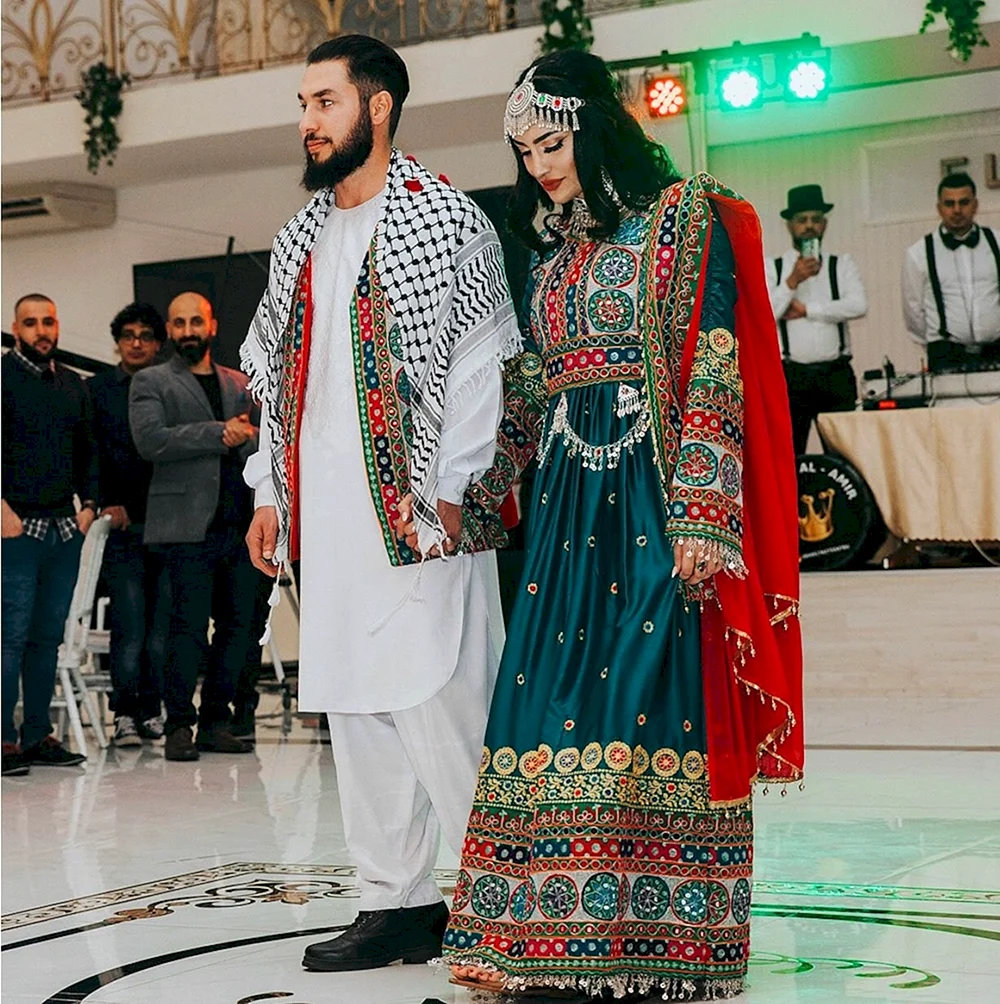 Пуштуны национальный костюм