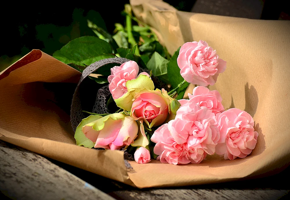 Романтичный букет цветов