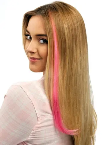 Розовые пряди волос на русые волосы