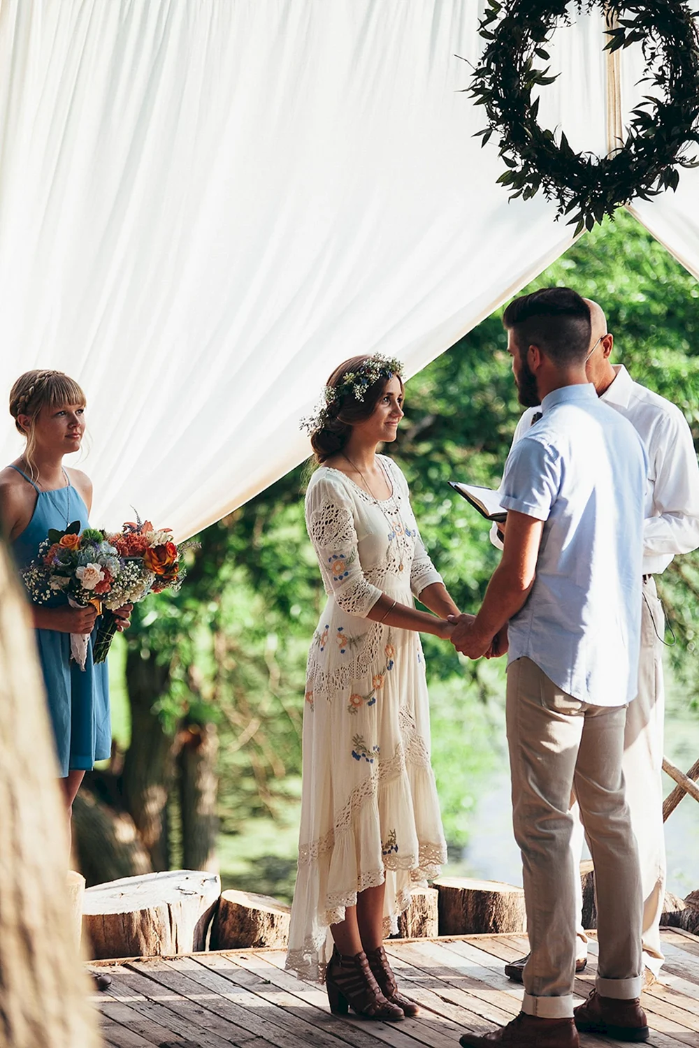 Свадьба в стиле бохо жених и невеста
