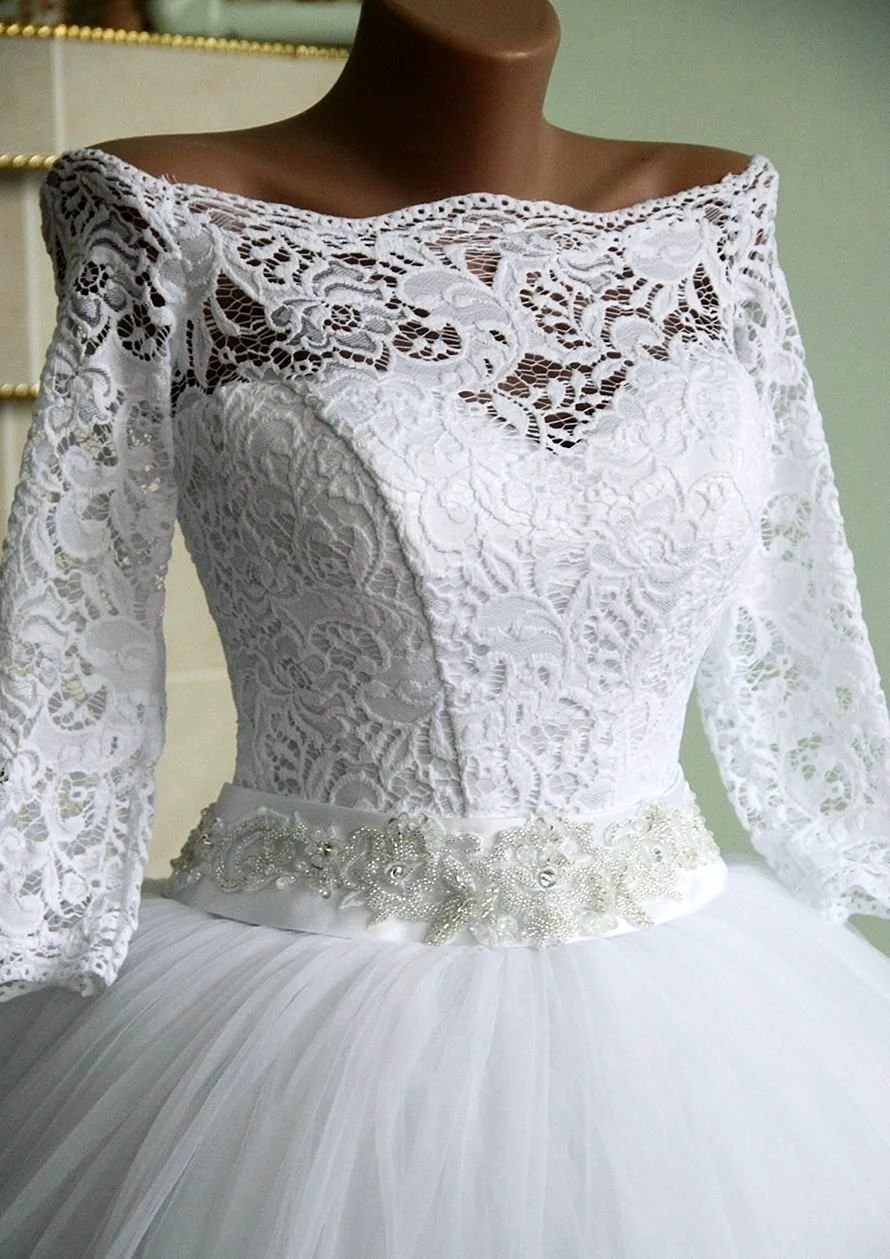 Свадебное платье гипюр