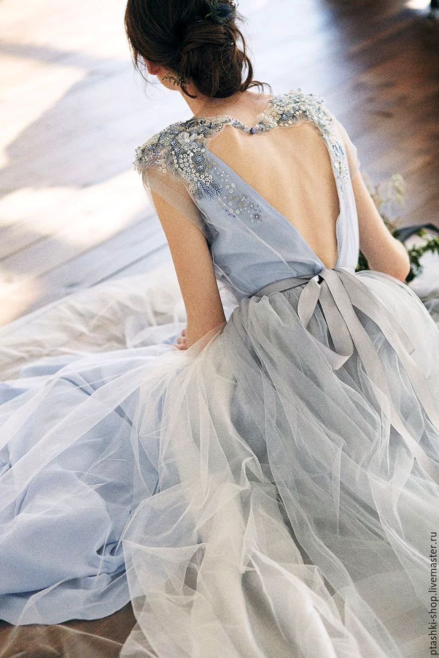 Свадебное платье голубое
