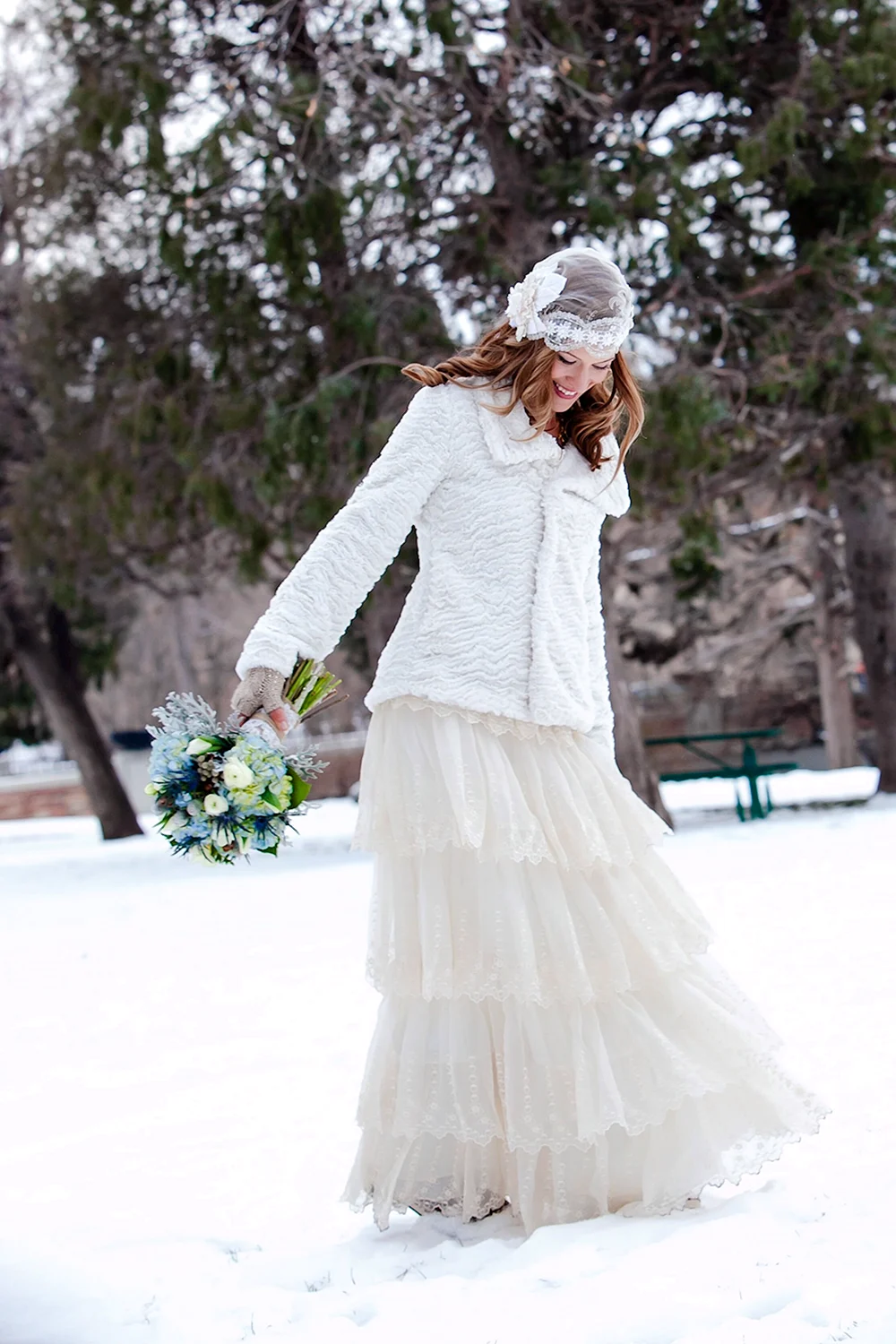 Свадебное платье зимой