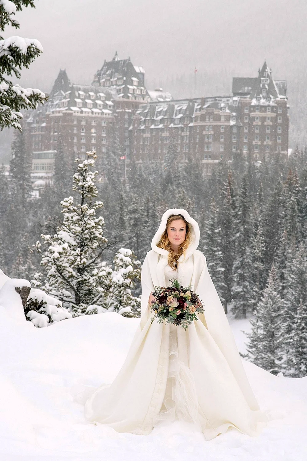 Свадебное платье зимой образ