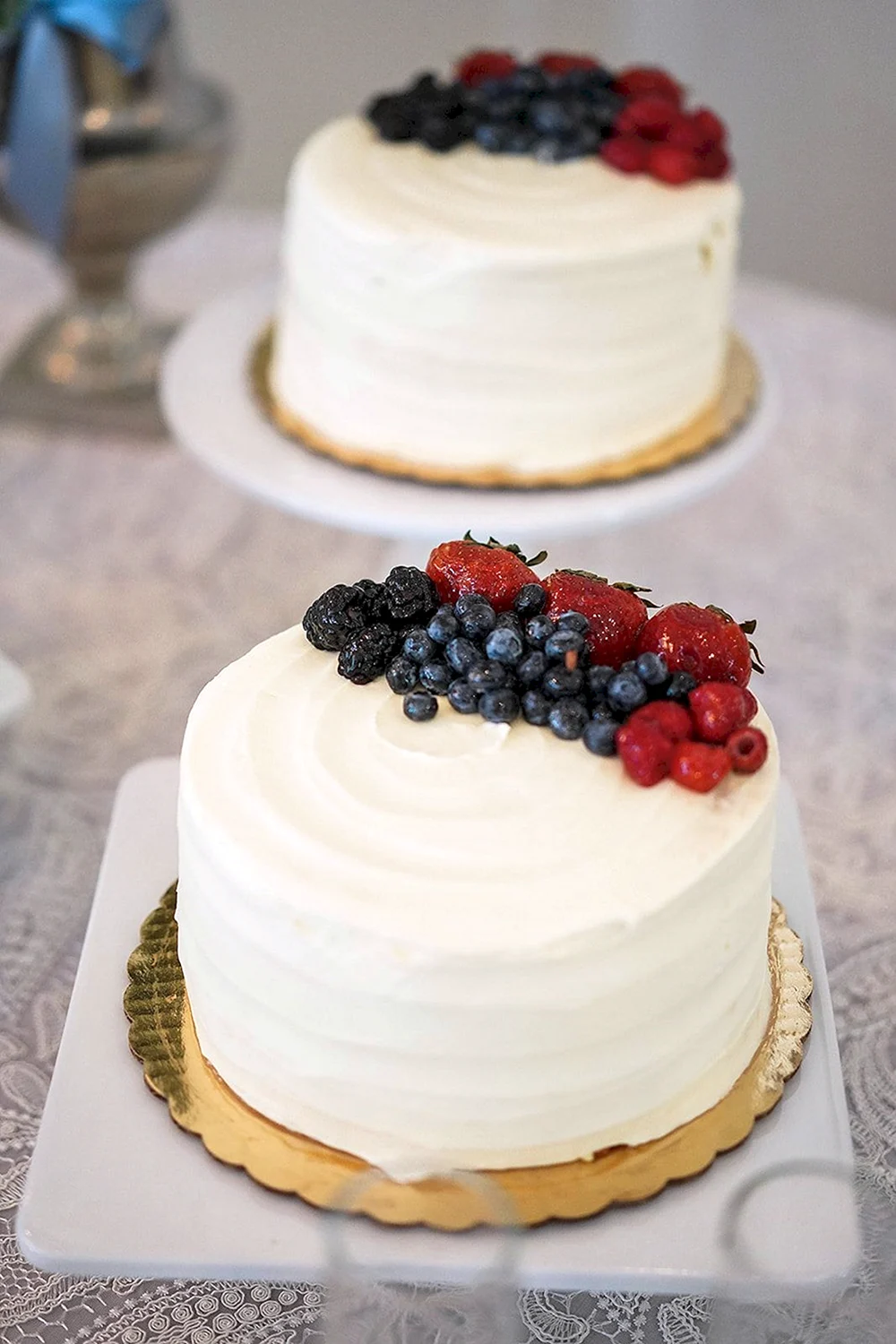 Свадебный торт 1 ярус с ягодами