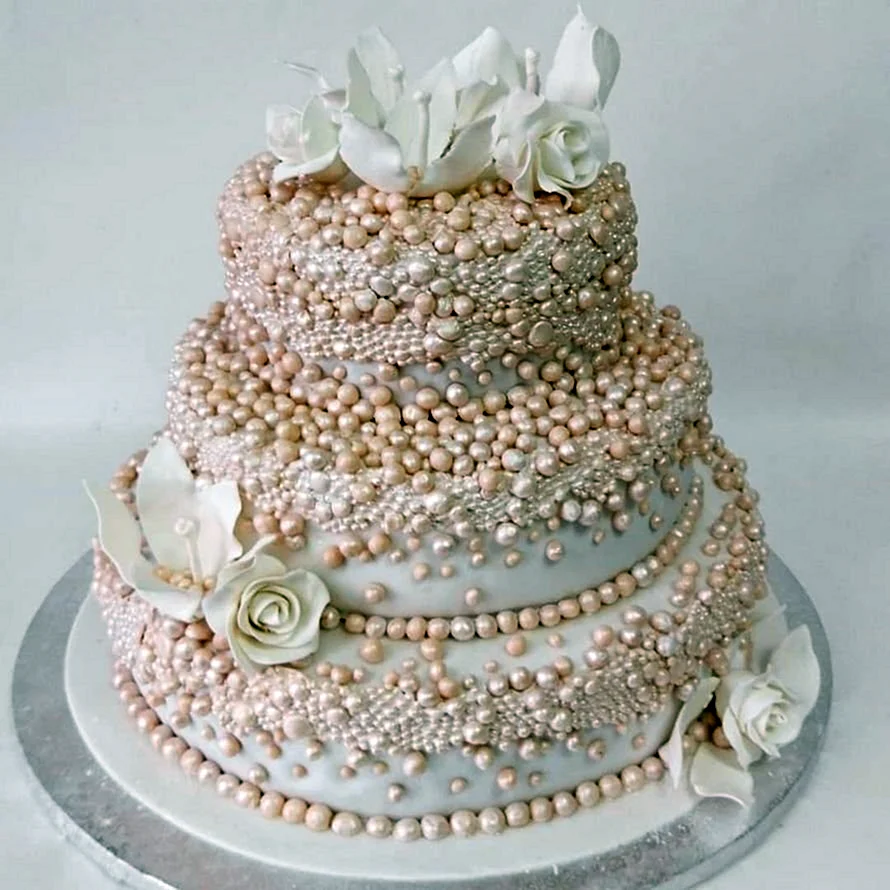 Свадебный торт трехъярусный 2023