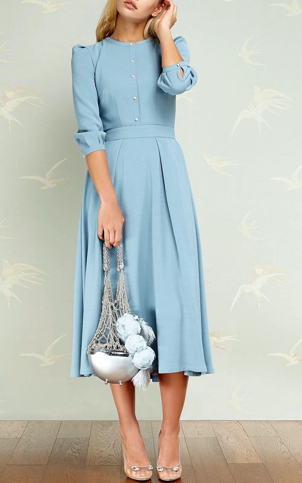 Ульяна Сергеенко голубое платье