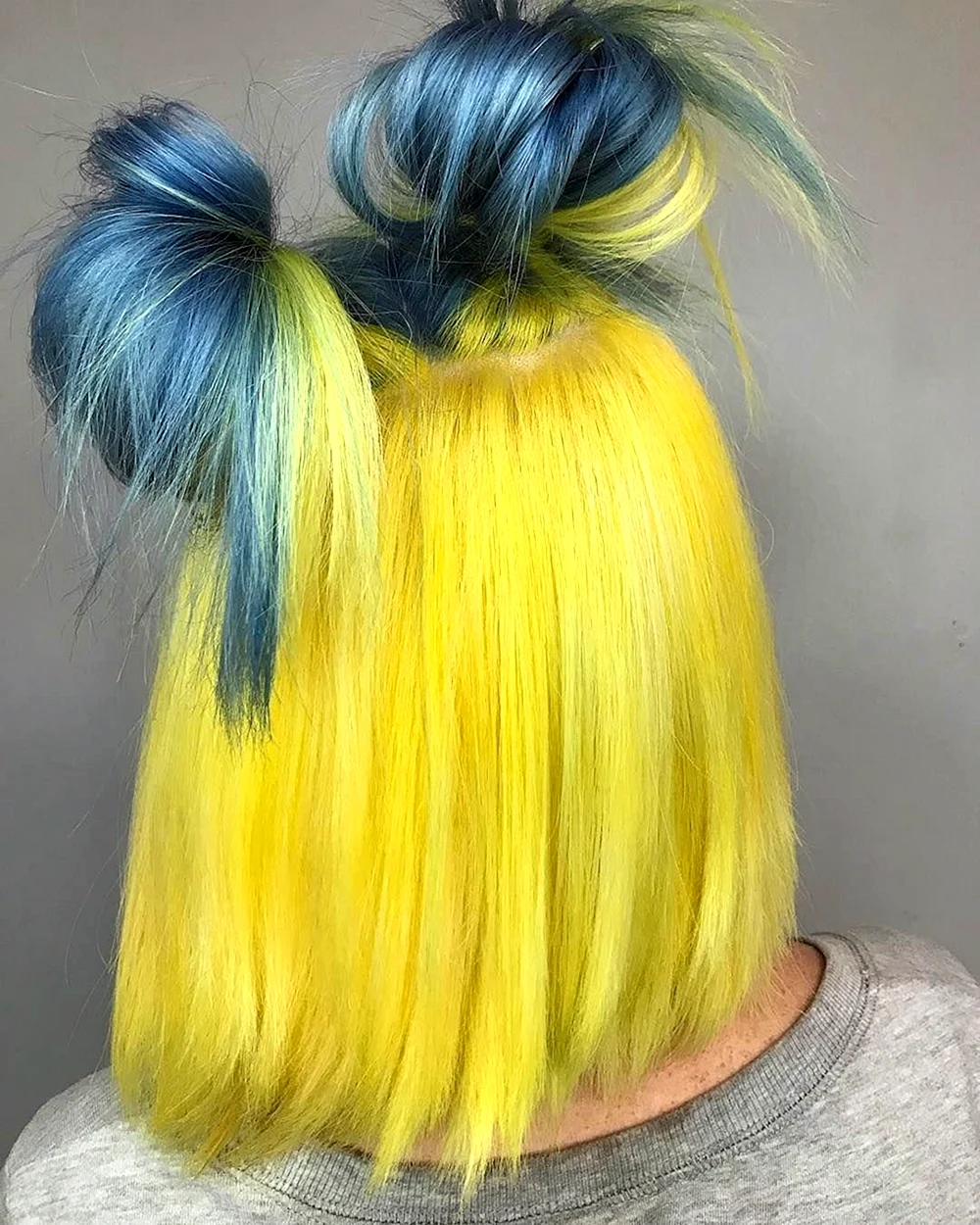 Желто голубые волосы